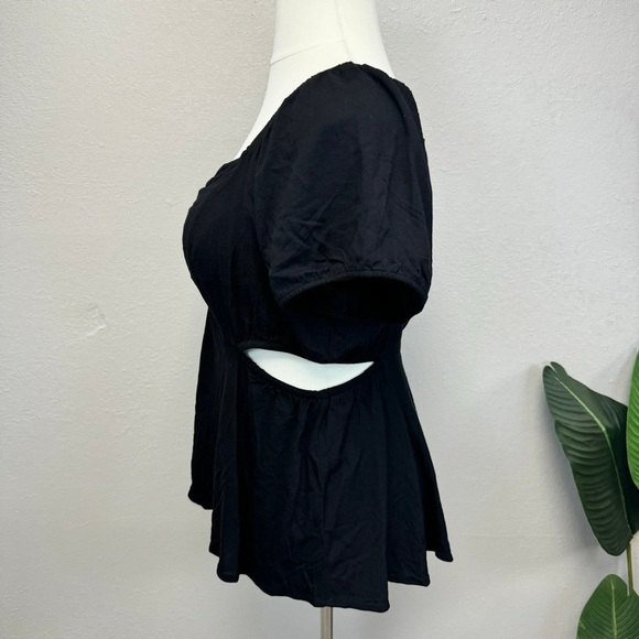 Torrid Babydoll Side Cutout Blouse - NEW - Size 16 - Picture 6 of 7